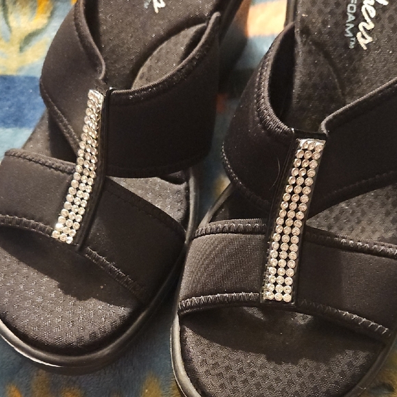 Skechers Black Sandals with Silver Accents - Picture 3 of 4